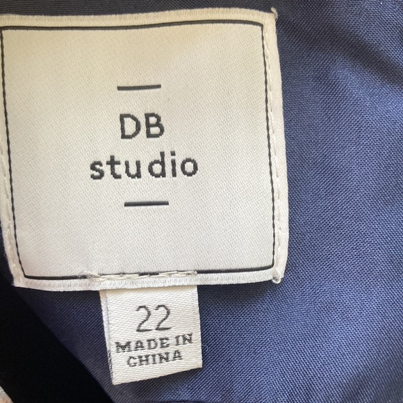 Beautiful floral David’s Bridal dress. Size 22 - Picture 9 of 9